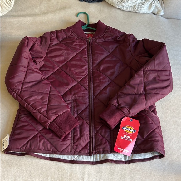 NWT Dickies Urban Outfitters Women's Maroon Quilted Zip Up Bomber Jacket Size S - Picture 3 of 9